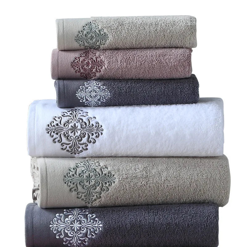 Embroidery Towels 140*80 cm Large Soft Hotel Towel