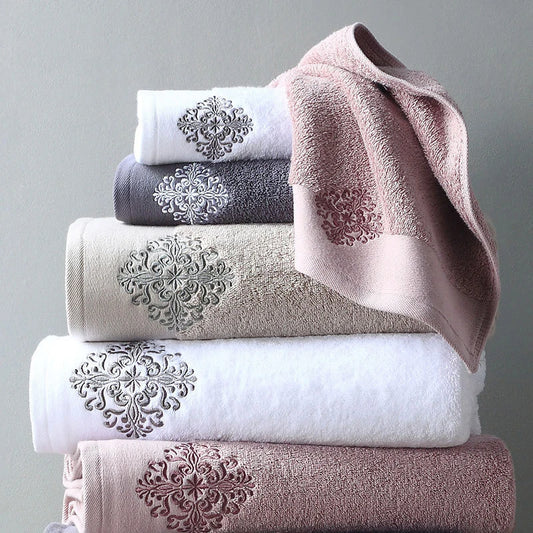 Embroidery Towels 140*80 cm Large Soft Hotel Towel