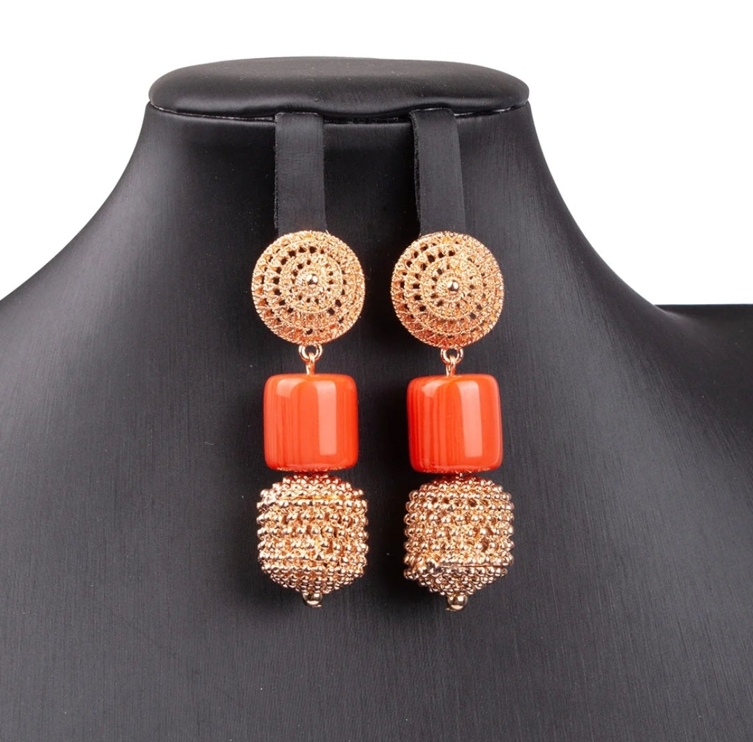 3 layers Imitation coral statement necklace, bracelet and earrings set